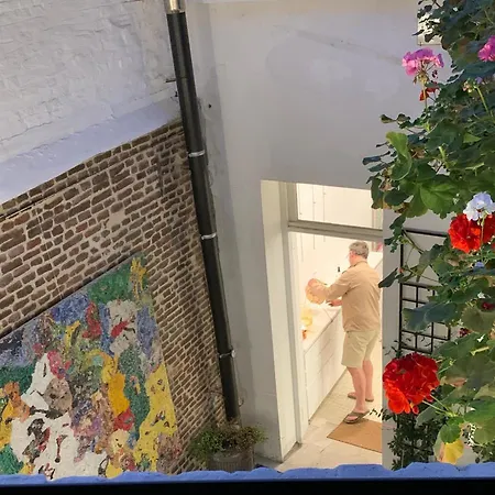 ゲストハウス Galerie Jacqueline Storme