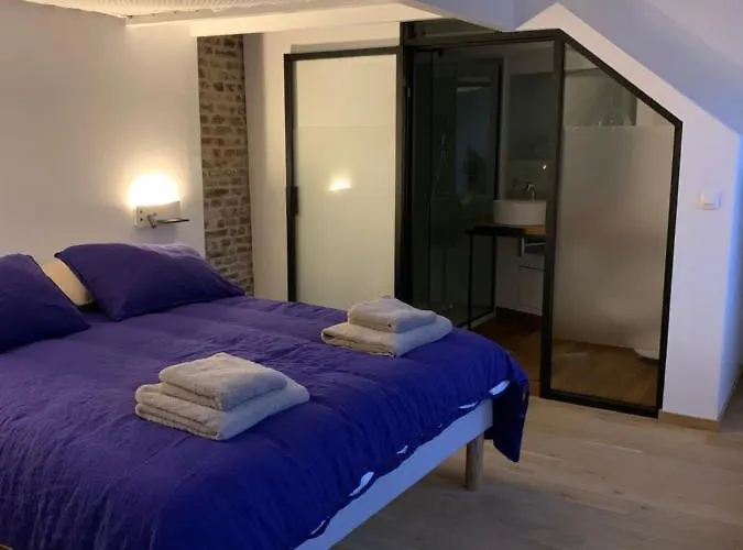 Galerie Jacqueline Storme 3*