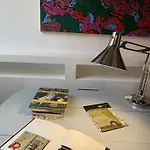 Galerie Jacqueline Storme 3*